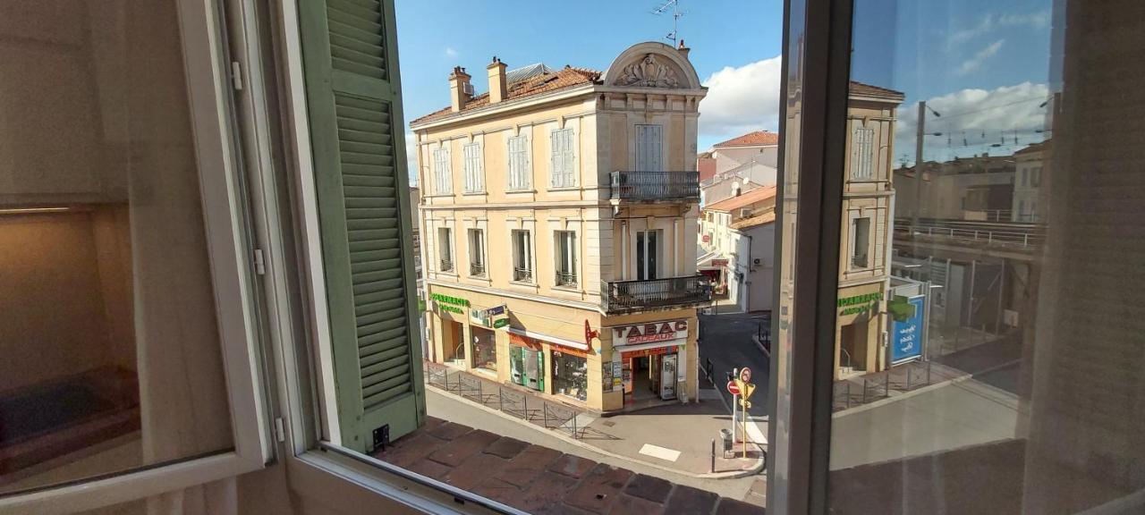 123 Sadi Carnot, Classe 2 Etoiles Saint-Raphaël Exterior foto